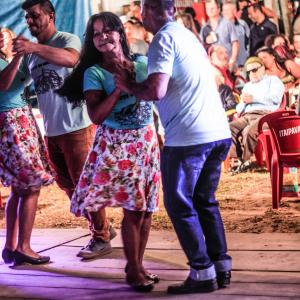 Baile com Grupo Raizes do Mangue - 1a. CooperFest – Festa do Pescador Artesanal e 1o. Encontro de Fandangueiros de Iguape e Peruíbe