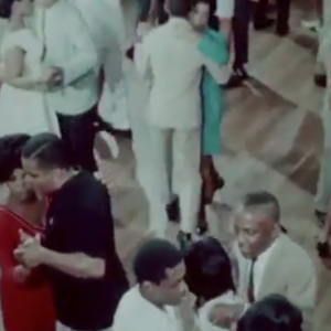 Baile no Gafieira Elite, em 1972. Fonte: Imagem extraída de vídeo disponível em:  . 